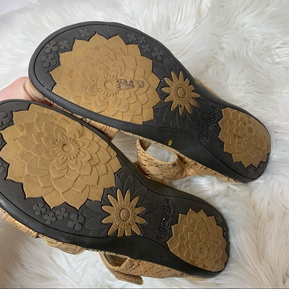 Vionic Lauren Sandals Size 9 - Picture 6 of 6